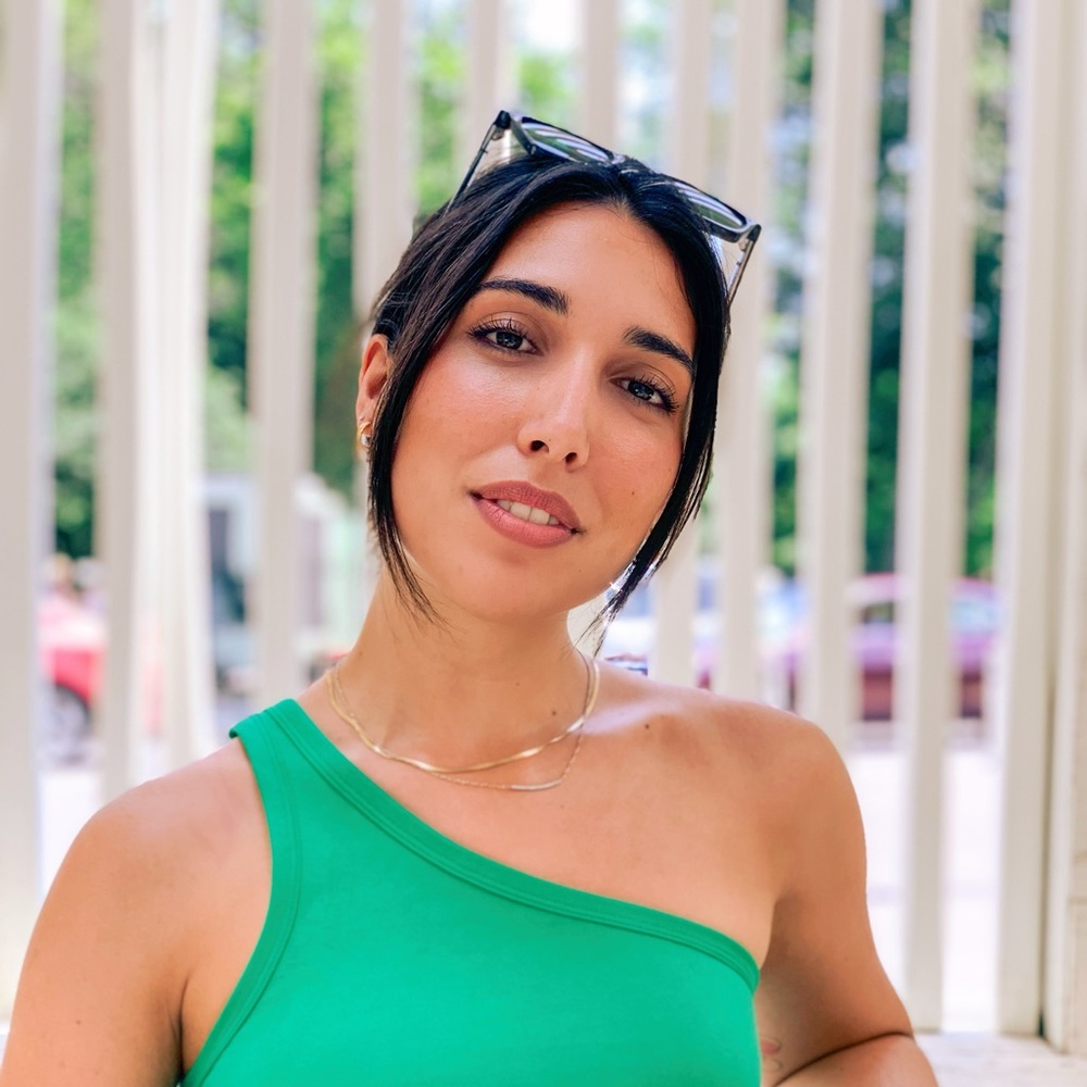 Meet your Posher, Konstantina